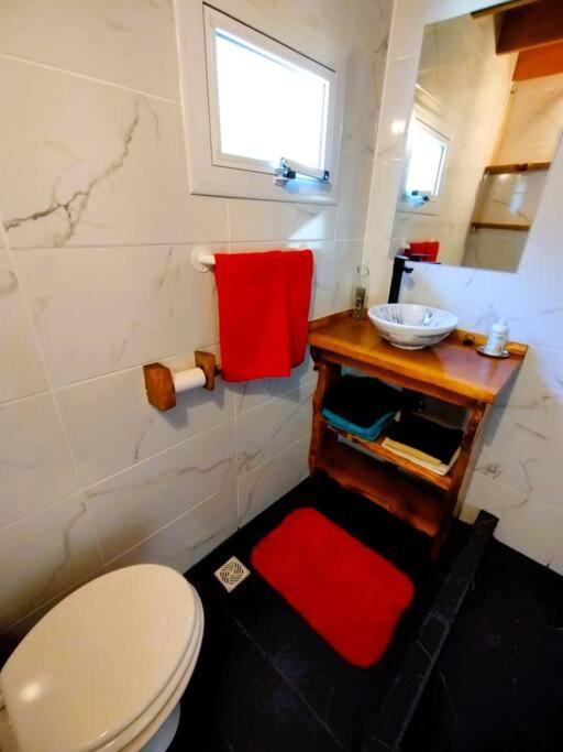 Cabana La Marilena, Para 2 Huespedes Con Desayuno El Calafate Eksteriør billede